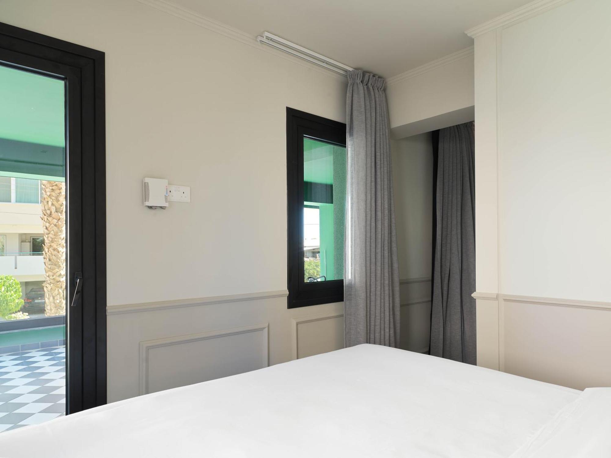 Liv The City Suites Adults Only Lárnaka Eksteriør bilde